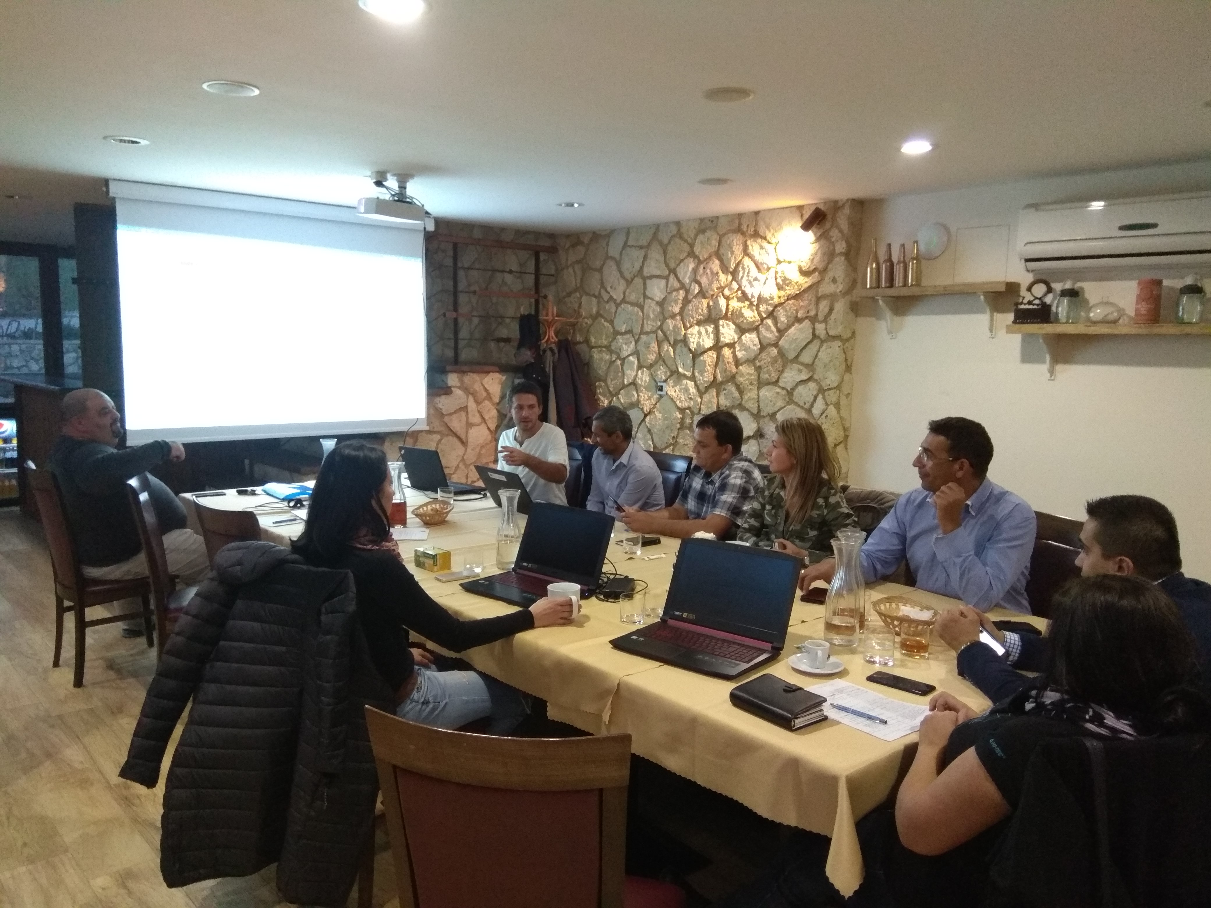 Mala Trna Roma November